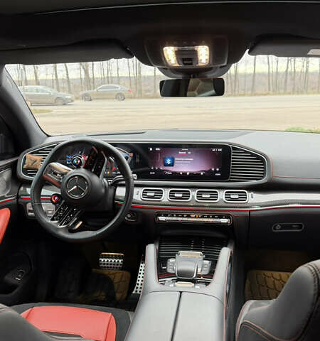 Сірий Мерседес GLC-Class Coupe, об'ємом двигуна 3 л та пробігом 38 тис. км за 135000 $, фото 6 на Automoto.ua