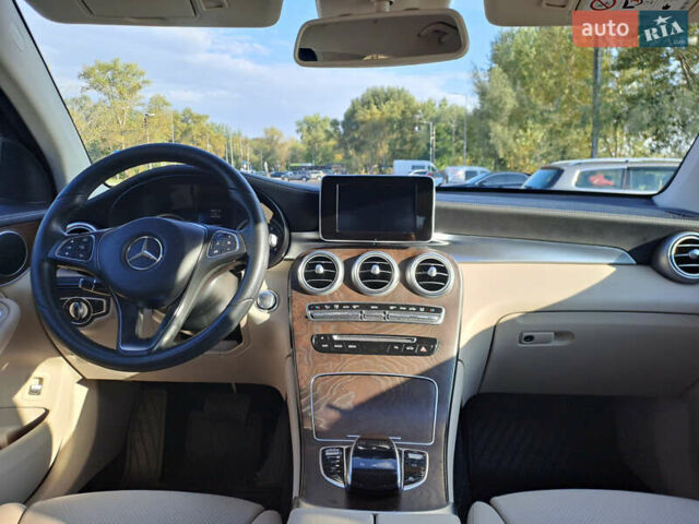 Синий Мерседес GLC-Class Coupe, объемом двигателя 2.14 л и пробегом 190 тыс. км за 31000 $, фото 7 на Automoto.ua