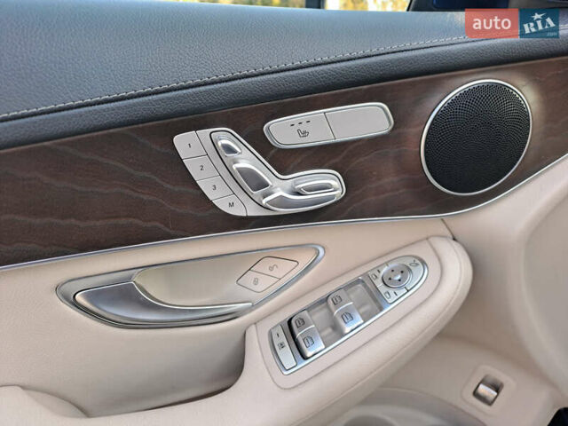 Синий Мерседес GLC-Class Coupe, объемом двигателя 2.14 л и пробегом 190 тыс. км за 31000 $, фото 10 на Automoto.ua