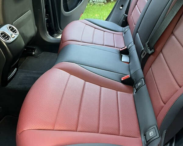 Синий Мерседес GLC-Class Coupe, объемом двигателя 2.1 л и пробегом 77 тыс. км за 40800 $, фото 6 на Automoto.ua