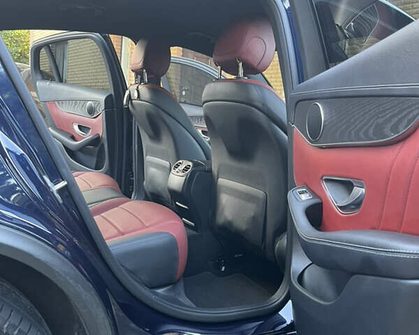 Синий Мерседес GLC-Class Coupe, объемом двигателя 2.1 л и пробегом 77 тыс. км за 40800 $, фото 3 на Automoto.ua