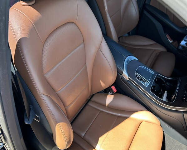 Синій Мерседес GLC-Class Coupe, об'ємом двигуна 1.99 л та пробігом 103 тис. км за 49900 $, фото 11 на Automoto.ua
