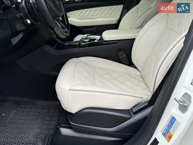 Белый Мерседес GLE-Class Coupe, объемом двигателя 2.99 л и пробегом 172 тыс. км за 40500 $, фото 40 на Automoto.ua