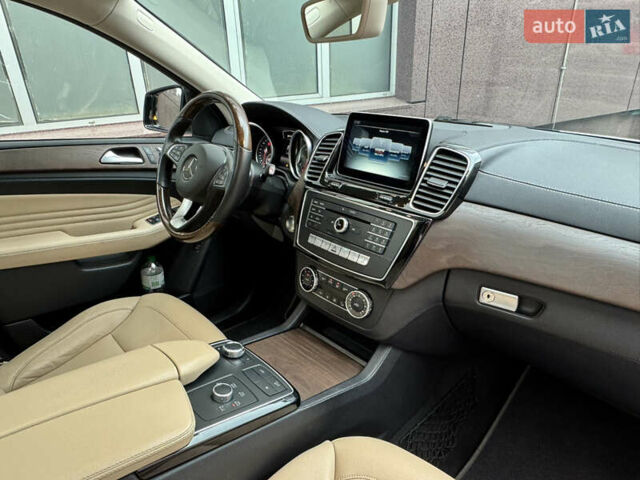 Білий Мерседес GLE-Class Coupe, об'ємом двигуна 3 л та пробігом 148 тис. км за 39000 $, фото 15 на Automoto.ua