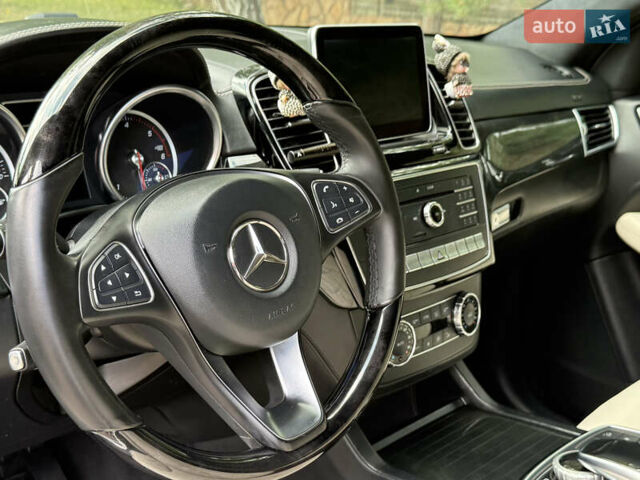 Белый Мерседес GLE-Class Coupe, объемом двигателя 2.99 л и пробегом 172 тыс. км за 40500 $, фото 45 на Automoto.ua