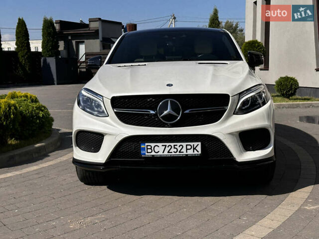 Белый Мерседес GLE-Class Coupe, объемом двигателя 3 л и пробегом 155 тыс. км за 45900 $, фото 21 на Automoto.ua
