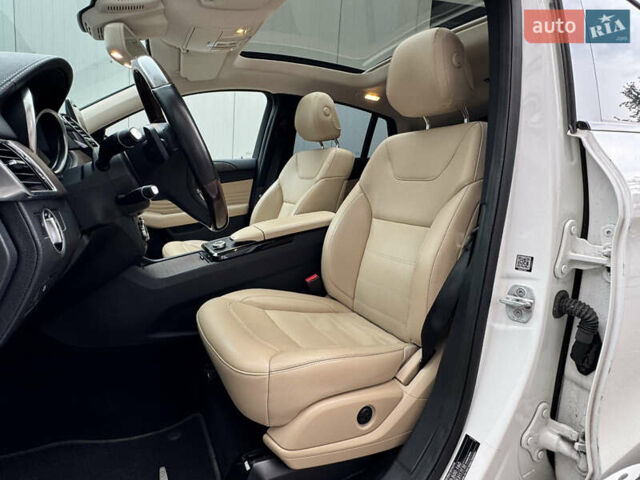 Білий Мерседес GLE-Class Coupe, об'ємом двигуна 3 л та пробігом 148 тис. км за 39000 $, фото 18 на Automoto.ua
