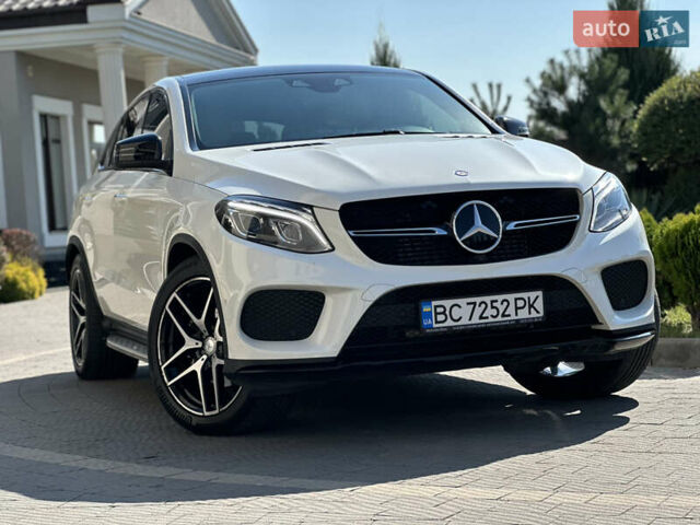 Белый Мерседес GLE-Class Coupe, объемом двигателя 3 л и пробегом 155 тыс. км за 45900 $, фото 3 на Automoto.ua