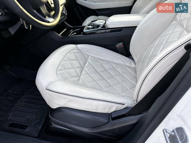 Белый Мерседес GLE-Class Coupe, объемом двигателя 3 л и пробегом 155 тыс. км за 45900 $, фото 42 на Automoto.ua