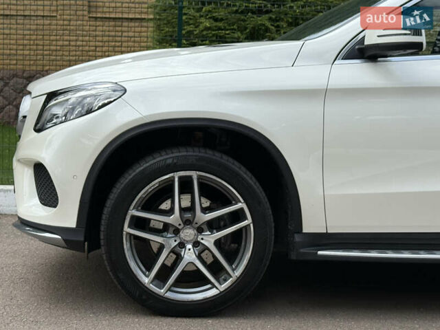 Белый Мерседес GLE-Class Coupe, объемом двигателя 2.99 л и пробегом 172 тыс. км за 40500 $, фото 12 на Automoto.ua