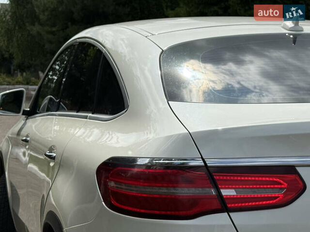 Белый Мерседес GLE-Class Coupe, объемом двигателя 2.99 л и пробегом 172 тыс. км за 40500 $, фото 9 на Automoto.ua