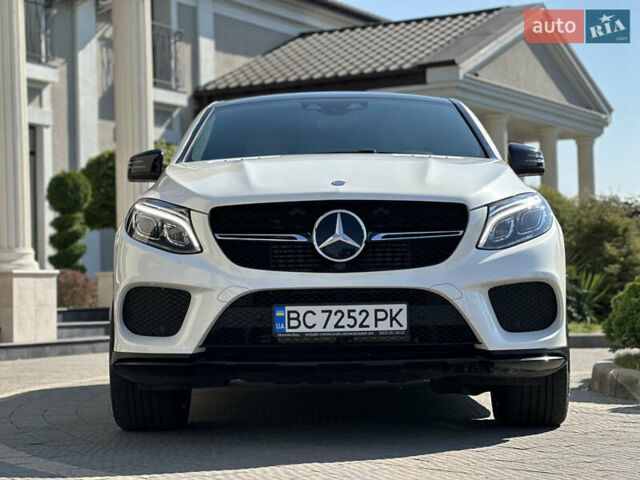 Белый Мерседес GLE-Class Coupe, объемом двигателя 3 л и пробегом 155 тыс. км за 45900 $, фото 13 на Automoto.ua