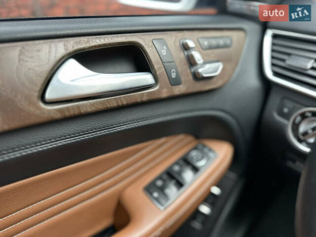 Білий Мерседес GLE-Class Coupe, об'ємом двигуна 4.66 л та пробігом 155 тис. км за 45000 $, фото 37 на Automoto.ua