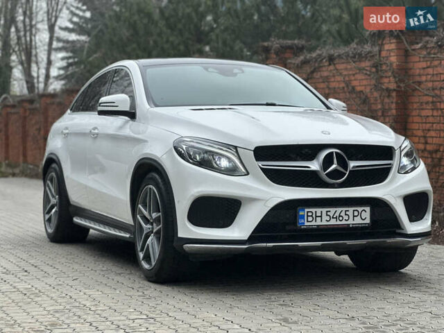Білий Мерседес GLE-Class Coupe, об'ємом двигуна 4.66 л та пробігом 155 тис. км за 45000 $, фото 5 на Automoto.ua