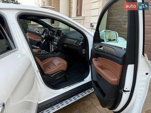 Белый Мерседес GLE-Class Coupe, объемом двигателя 2.99 л и пробегом 179 тыс. км за 42500 $, фото 4 на Automoto.ua