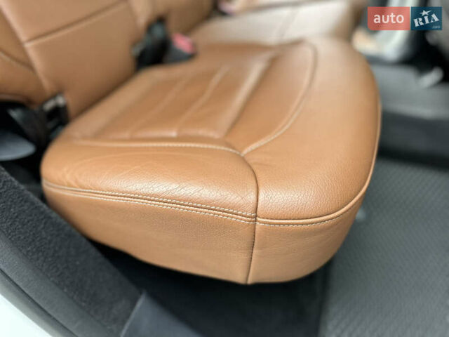 Белый Мерседес GLE-Class Coupe, объемом двигателя 4.66 л и пробегом 155 тыс. км за 41500 $, фото 45 на Automoto.ua