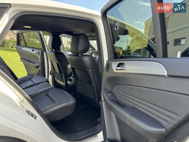 Білий Мерседес GLE-Class Coupe, об'ємом двигуна 2.99 л та пробігом 182 тис. км за 43500 $, фото 45 на Automoto.ua