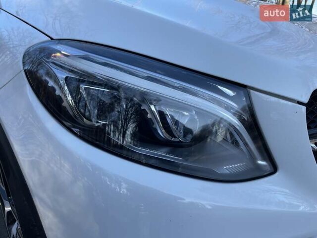 Білий Мерседес GLE-Class Coupe, об'ємом двигуна 3 л та пробігом 101 тис. км за 40700 $, фото 14 на Automoto.ua