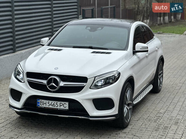 Белый Мерседес GLE-Class Coupe, объемом двигателя 4.66 л и пробегом 155 тыс. км за 41500 $, фото 20 на Automoto.ua