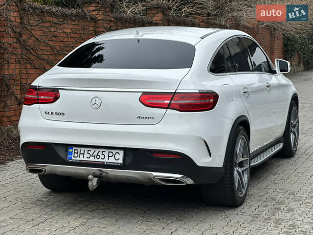 Белый Мерседес GLE-Class Coupe, объемом двигателя 4.66 л и пробегом 155 тыс. км за 41500 $, фото 13 на Automoto.ua