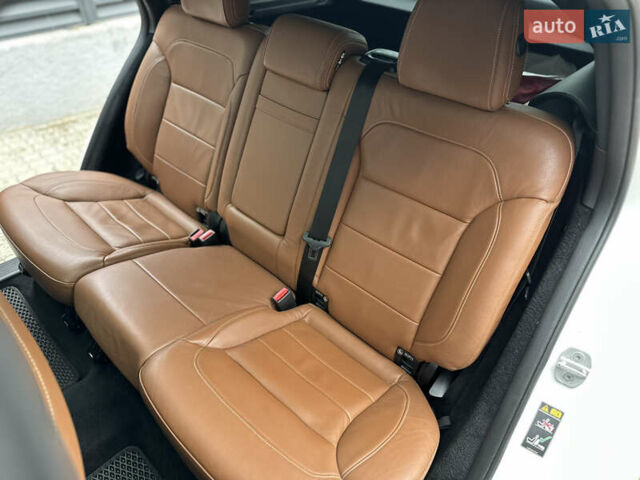 Белый Мерседес GLE-Class Coupe, объемом двигателя 4.66 л и пробегом 155 тыс. км за 41500 $, фото 50 на Automoto.ua