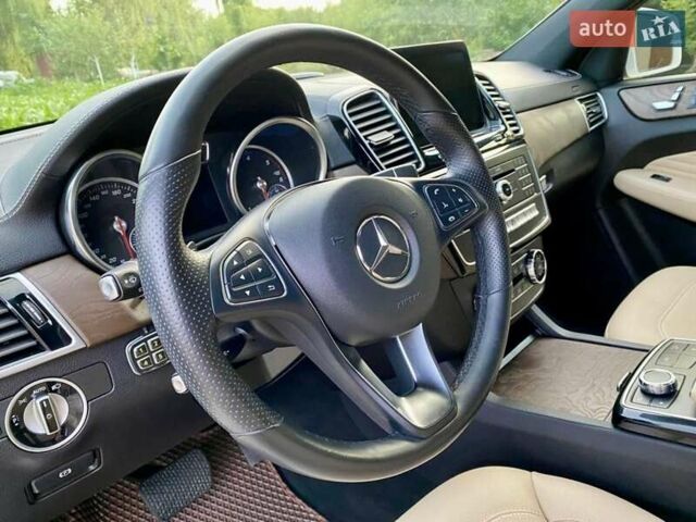 Белый Мерседес GLE-Class Coupe, объемом двигателя 3 л и пробегом 74 тыс. км за 53000 $, фото 5 на Automoto.ua