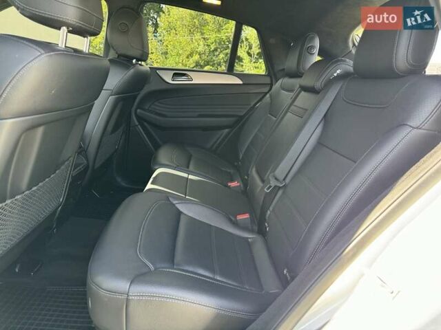 Білий Мерседес GLE-Class Coupe, об'ємом двигуна 2.99 л та пробігом 182 тис. км за 43500 $, фото 38 на Automoto.ua