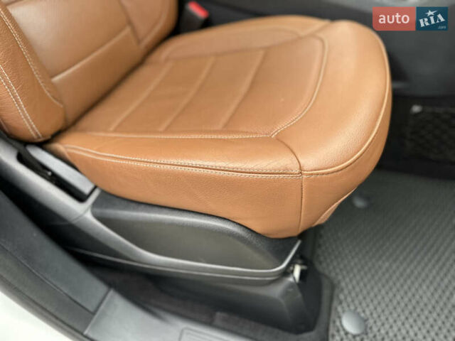 Белый Мерседес GLE-Class Coupe, объемом двигателя 4.66 л и пробегом 155 тыс. км за 41500 $, фото 53 на Automoto.ua