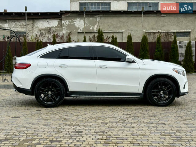 Белый Мерседес GLE-Class Coupe, объемом двигателя 3 л и пробегом 91 тыс. км за 44000 $, фото 14 на Automoto.ua