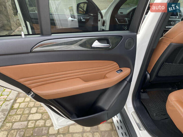 Белый Мерседес GLE-Class Coupe, объемом двигателя 3 л и пробегом 76 тыс. км за 60000 $, фото 11 на Automoto.ua