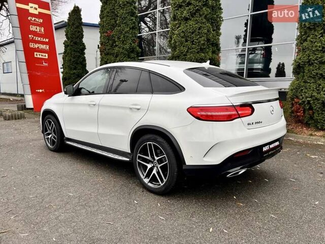 Белый Мерседес GLE-Class Coupe, объемом двигателя 2.99 л и пробегом 84 тыс. км за 47999 $, фото 11 на Automoto.ua