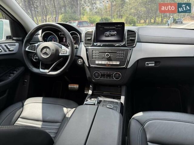 Білий Мерседес GLE-Class Coupe, об'ємом двигуна 2.99 л та пробігом 94 тис. км за 43500 $, фото 14 на Automoto.ua