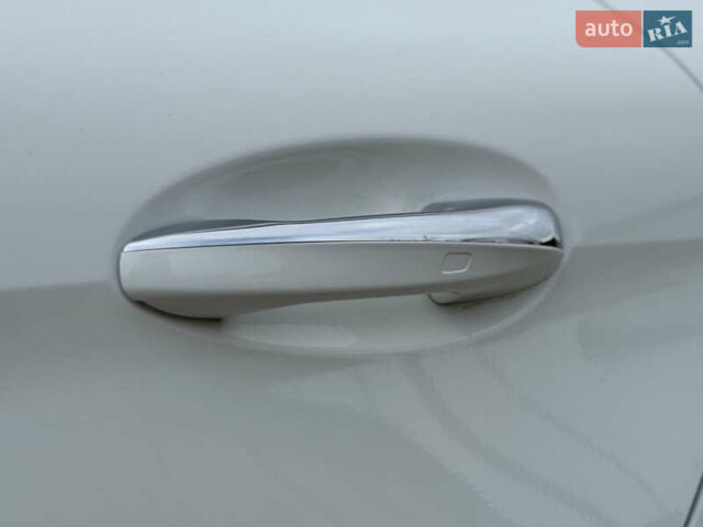 Белый Мерседес GLE-Class Coupe, объемом двигателя 3 л и пробегом 91 тыс. км за 44000 $, фото 36 на Automoto.ua