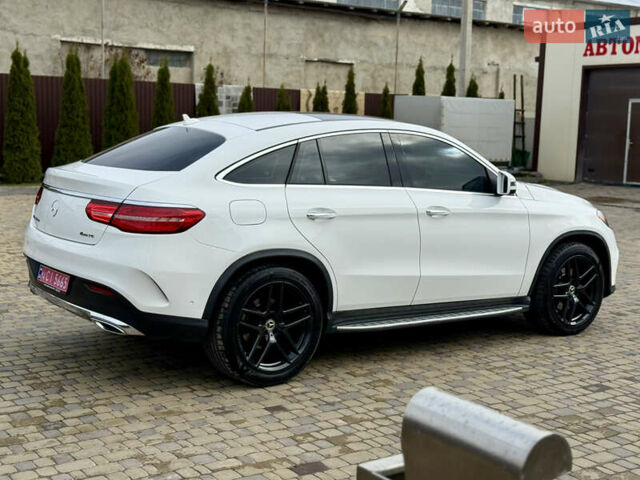 Белый Мерседес GLE-Class Coupe, объемом двигателя 3 л и пробегом 91 тыс. км за 44000 $, фото 39 на Automoto.ua