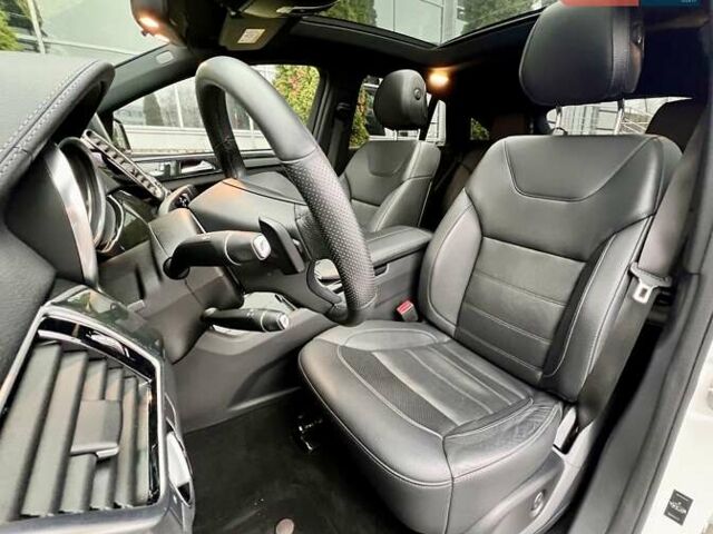 Белый Мерседес GLE-Class Coupe, объемом двигателя 2.99 л и пробегом 84 тыс. км за 47999 $, фото 23 на Automoto.ua
