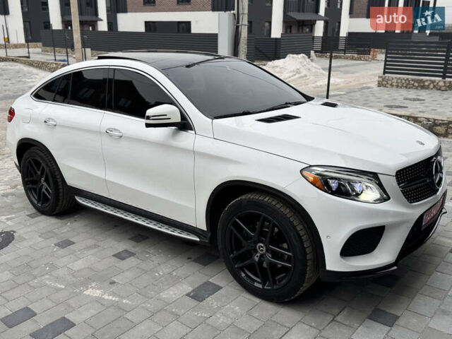 Белый Мерседес GLE-Class Coupe, объемом двигателя 2.99 л и пробегом 154 тыс. км за 42500 $, фото 17 на Automoto.ua