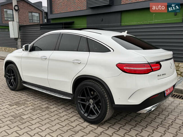 Белый Мерседес GLE-Class Coupe, объемом двигателя 2.99 л и пробегом 154 тыс. км за 42500 $, фото 24 на Automoto.ua