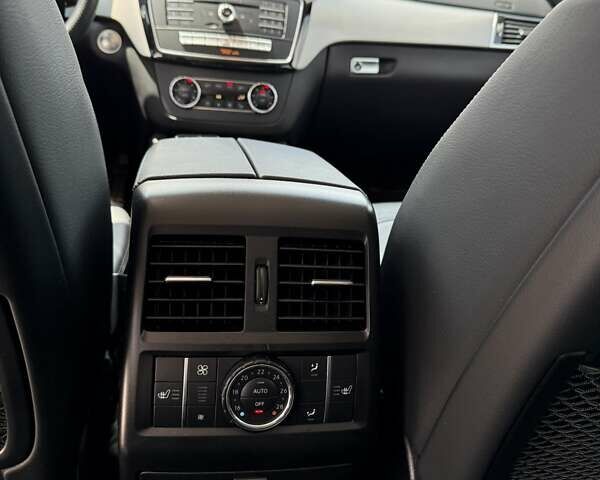 Білий Мерседес GLE-Class Coupe, об'ємом двигуна 2.99 л та пробігом 94 тис. км за 43500 $, фото 13 на Automoto.ua