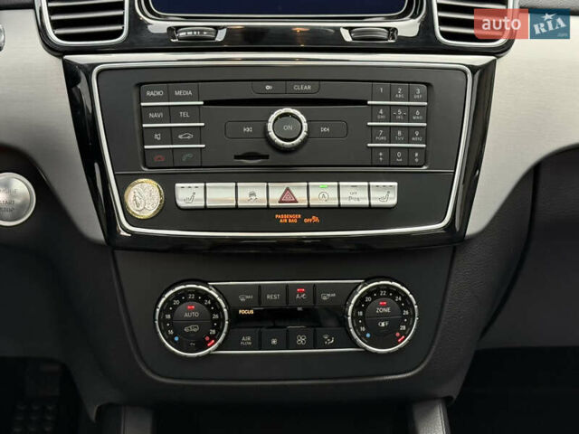 Белый Мерседес GLE-Class Coupe, объемом двигателя 3 л и пробегом 91 тыс. км за 44000 $, фото 68 на Automoto.ua