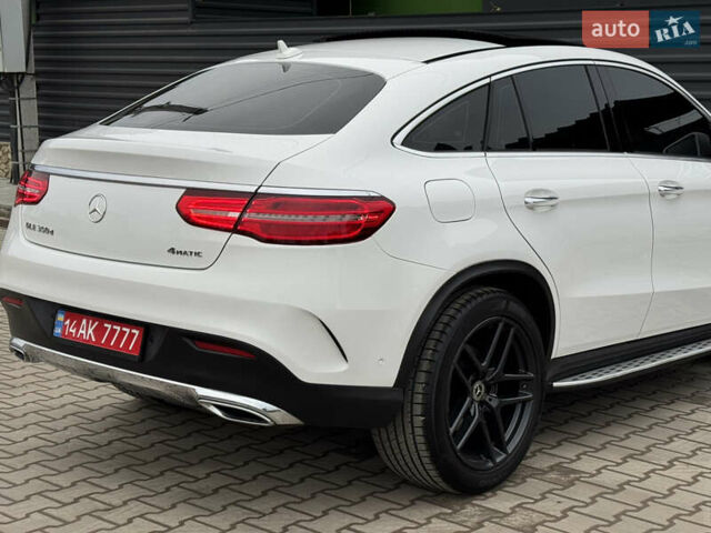 Белый Мерседес GLE-Class Coupe, объемом двигателя 2.99 л и пробегом 154 тыс. км за 42500 $, фото 23 на Automoto.ua