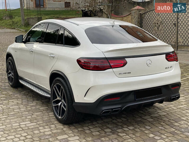 Белый Мерседес GLE-Class Coupe, объемом двигателя 3 л и пробегом 76 тыс. км за 60000 $, фото 4 на Automoto.ua