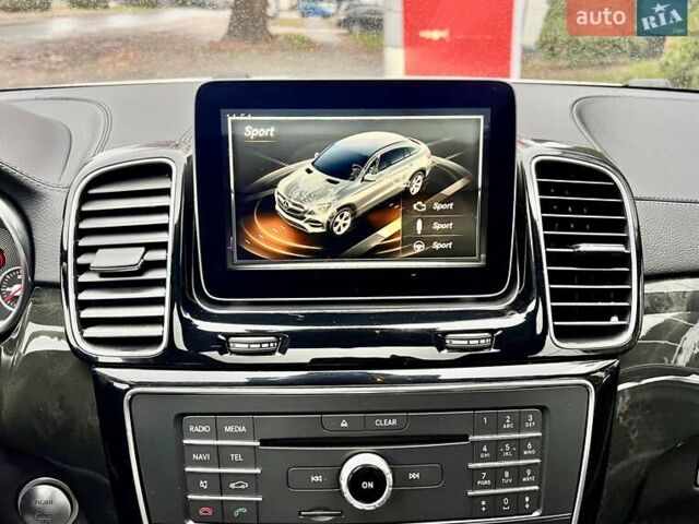 Белый Мерседес GLE-Class Coupe, объемом двигателя 2.99 л и пробегом 84 тыс. км за 47999 $, фото 41 на Automoto.ua