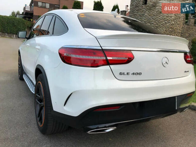 Белый Мерседес GLE-Class Coupe, объемом двигателя 3 л и пробегом 95 тыс. км за 50000 $, фото 3 на Automoto.ua