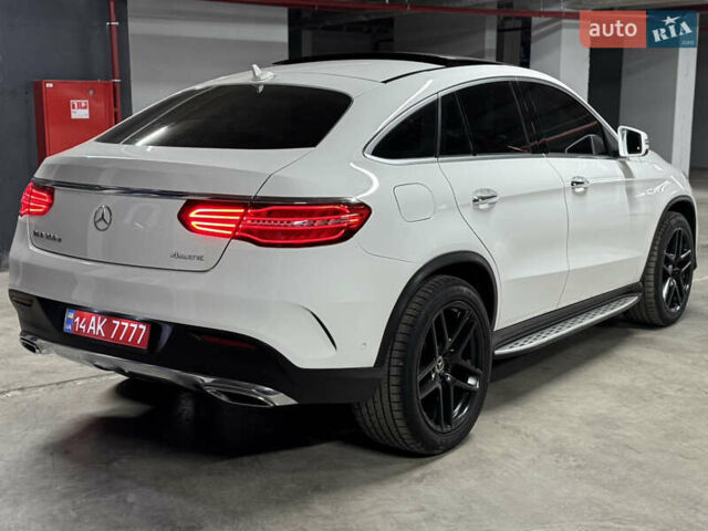 Белый Мерседес GLE-Class Coupe, объемом двигателя 2.99 л и пробегом 154 тыс. км за 42500 $, фото 4 на Automoto.ua