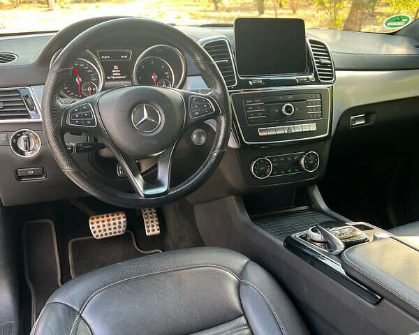 Белый Мерседес GLE-Class Coupe, объемом двигателя 3 л и пробегом 140 тыс. км за 46999 $, фото 27 на Automoto.ua