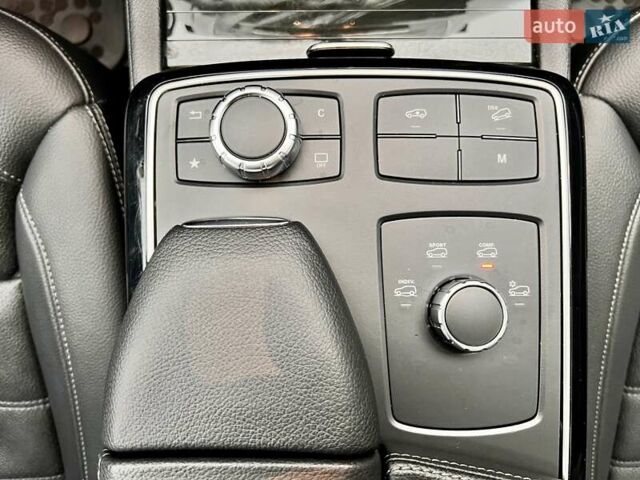 Белый Мерседес GLE-Class Coupe, объемом двигателя 2.99 л и пробегом 84 тыс. км за 47999 $, фото 30 на Automoto.ua