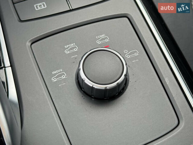 Белый Мерседес GLE-Class Coupe, объемом двигателя 3 л и пробегом 91 тыс. км за 44000 $, фото 76 на Automoto.ua