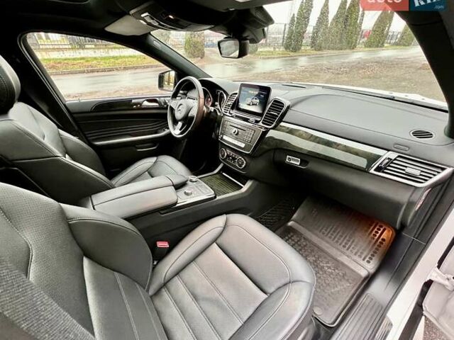 Белый Мерседес GLE-Class Coupe, объемом двигателя 2.99 л и пробегом 84 тыс. км за 47999 $, фото 48 на Automoto.ua