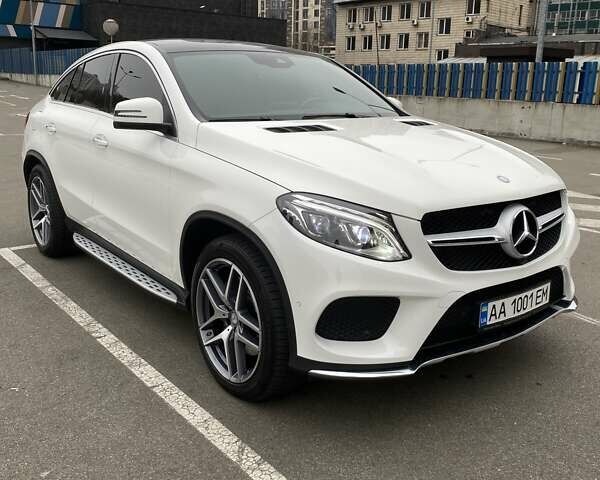 Білий Мерседес GLE-Class Coupe, об'ємом двигуна 3 л та пробігом 41 тис. км за 42550 $, фото 1 на Automoto.ua