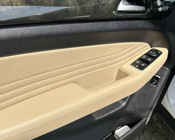Белый Мерседес GLE-Class Coupe, объемом двигателя 3 л и пробегом 39 тыс. км за 49500 $, фото 14 на Automoto.ua